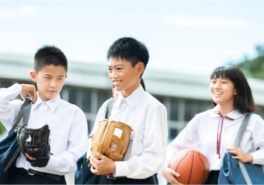 写真：小中高校生