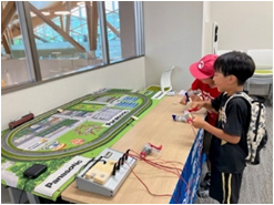手回し発電で電車を走らせよう!