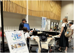 水素でクルマがうごく!? 走らせてみよう水素のラジコン!